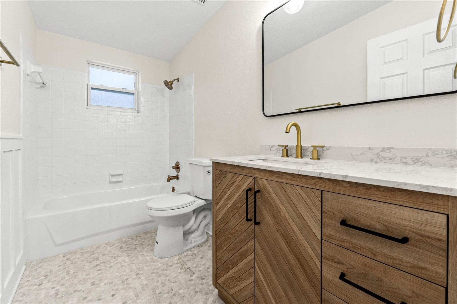 Image 19 of 24 For 3066 Highland Street N