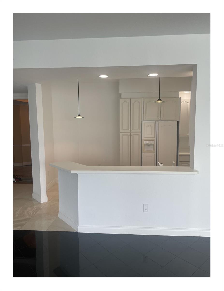 Image 11 of 46 For 1180 Gulf Boulevard 2204