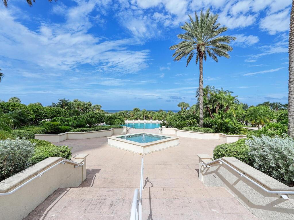 Image 16 of 46 For 1180 Gulf Boulevard 2204