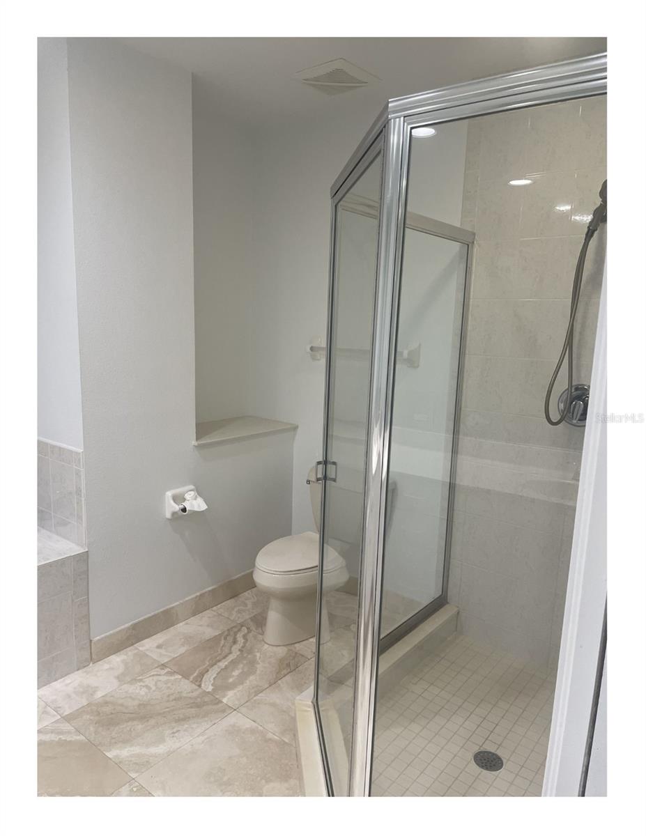 Image 20 of 46 For 1180 Gulf Boulevard 2204