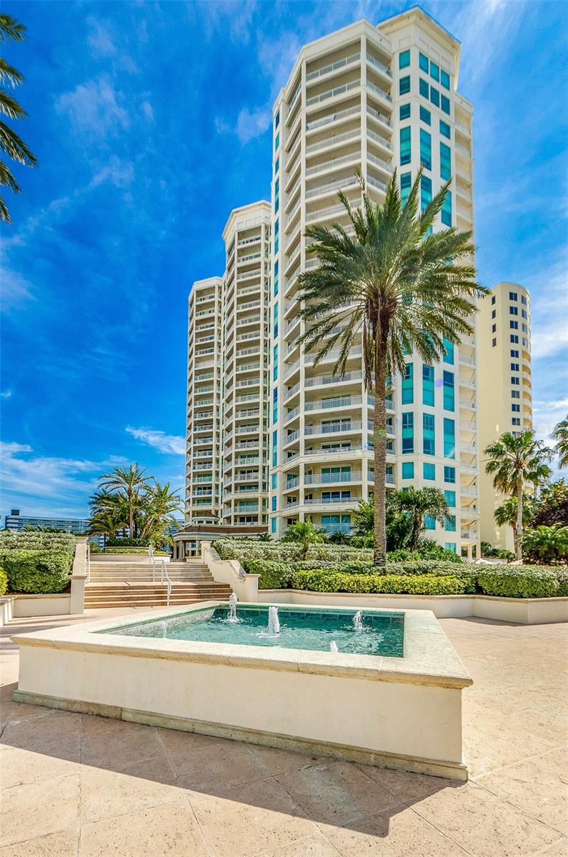 Image 23 of 46 For 1180 Gulf Boulevard 2204
