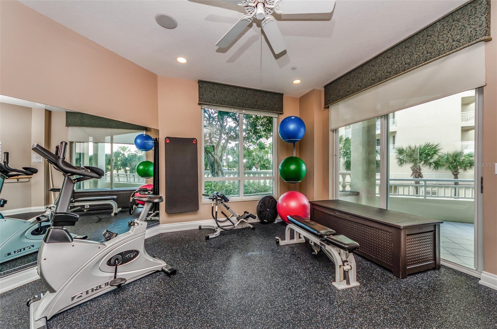 Image 38 of 46 For 1180 Gulf Boulevard 2204