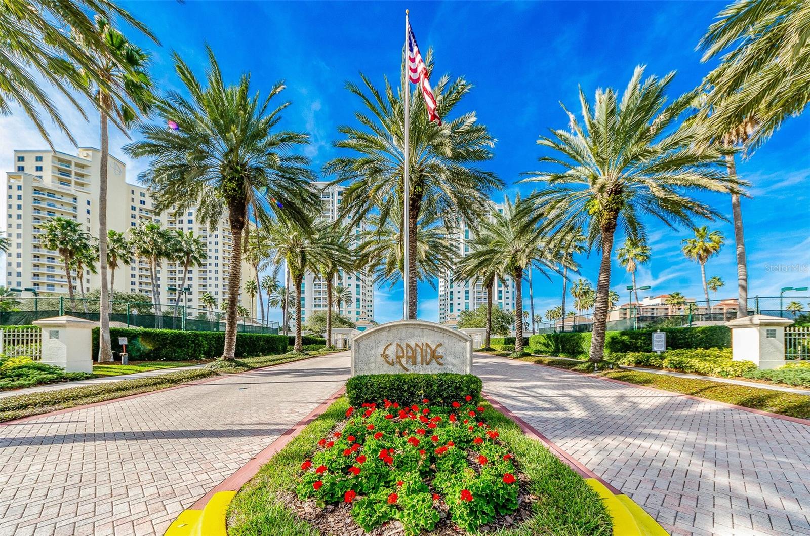 Image 6 of 46 For 1180 Gulf Boulevard 2204