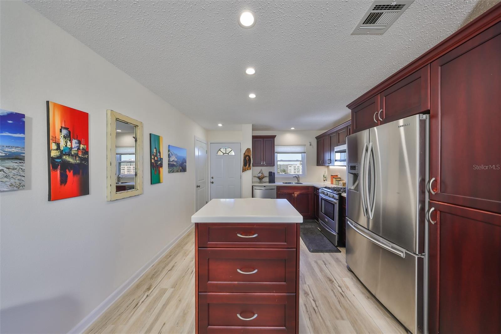 Image 5 of 32 For 2960 59th Street S 615