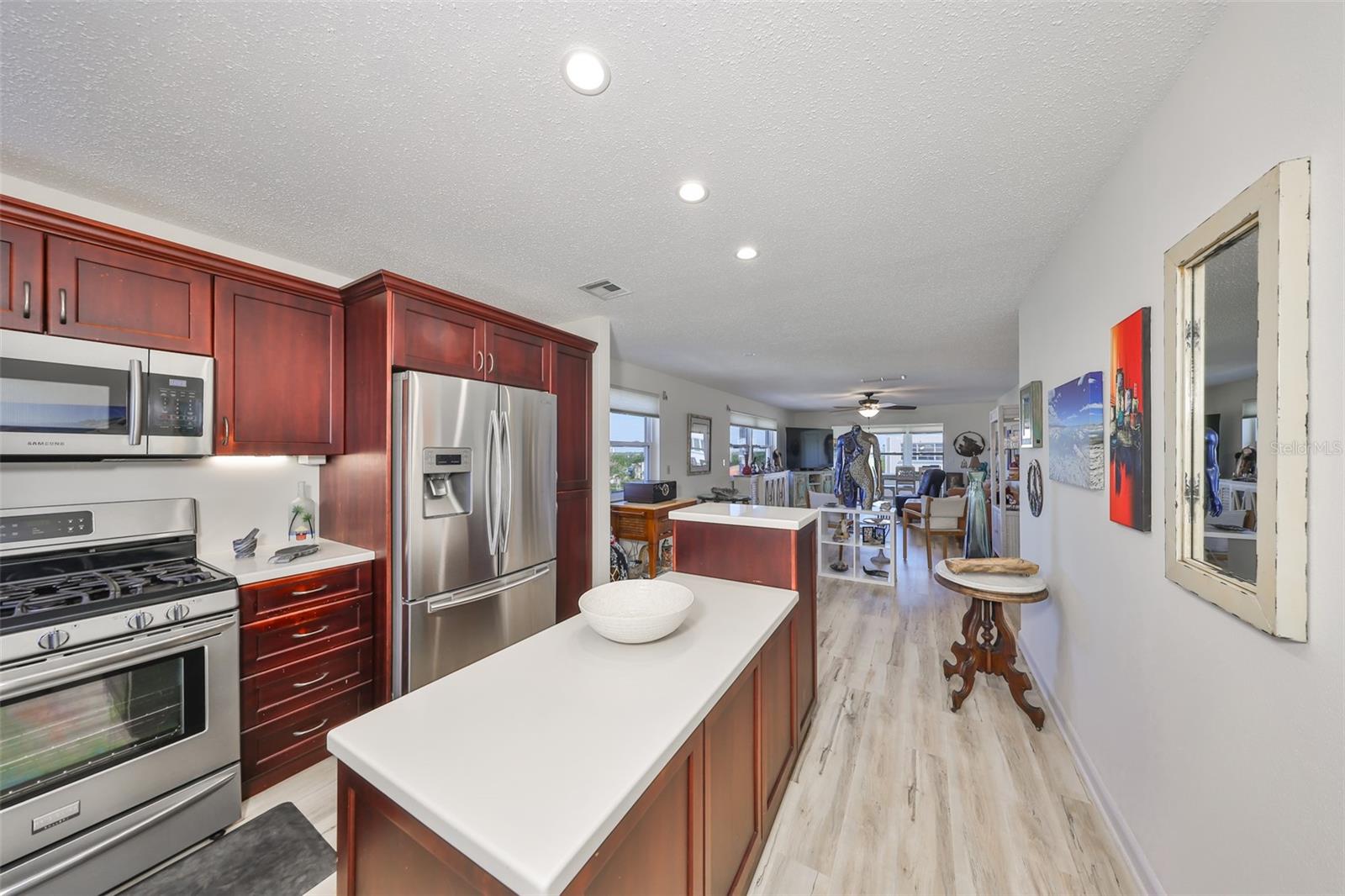 Image 6 of 32 For 2960 59th Street S 615