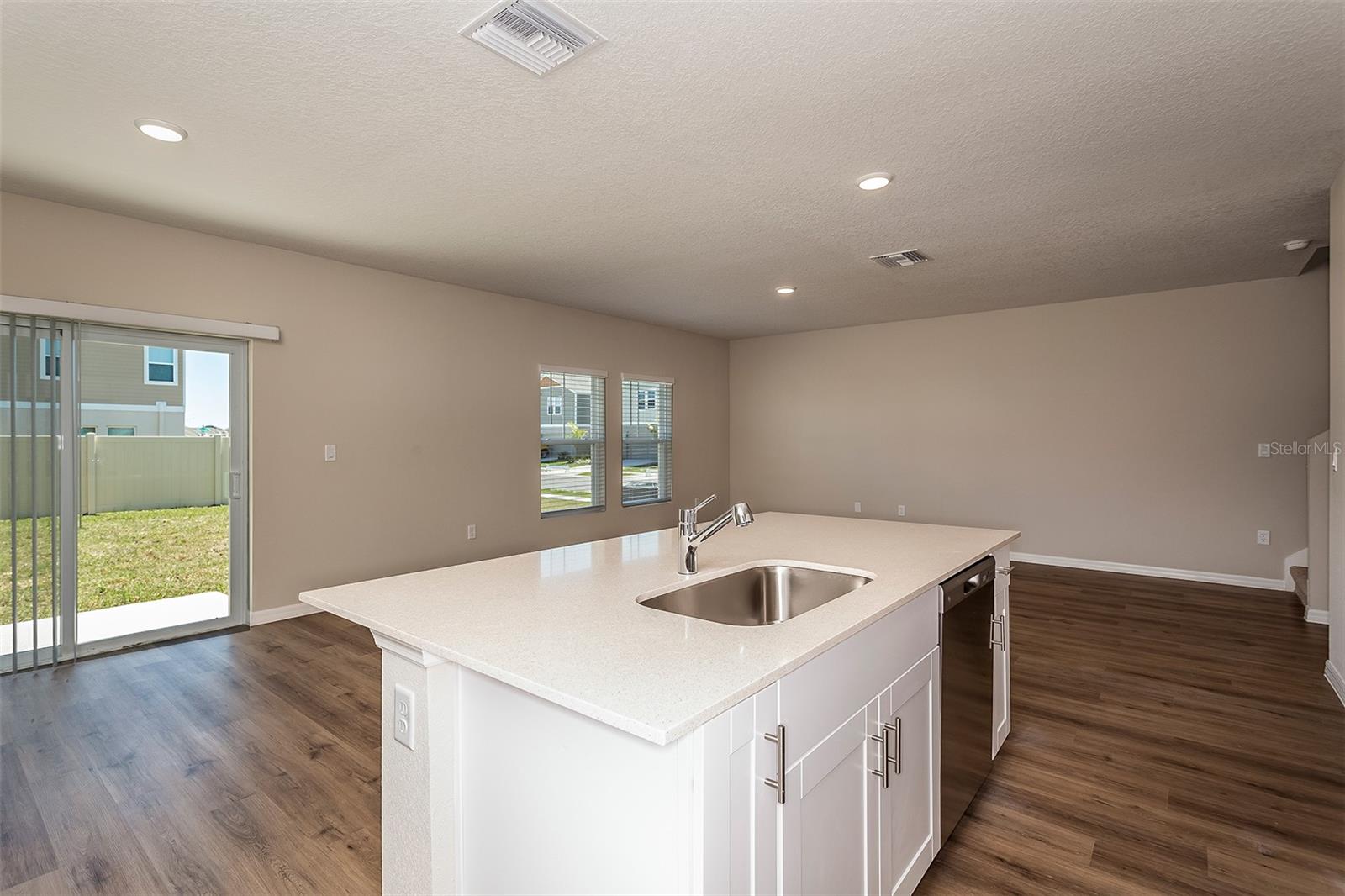 Image 2 of 14 For 4031 Gardenia Avenue