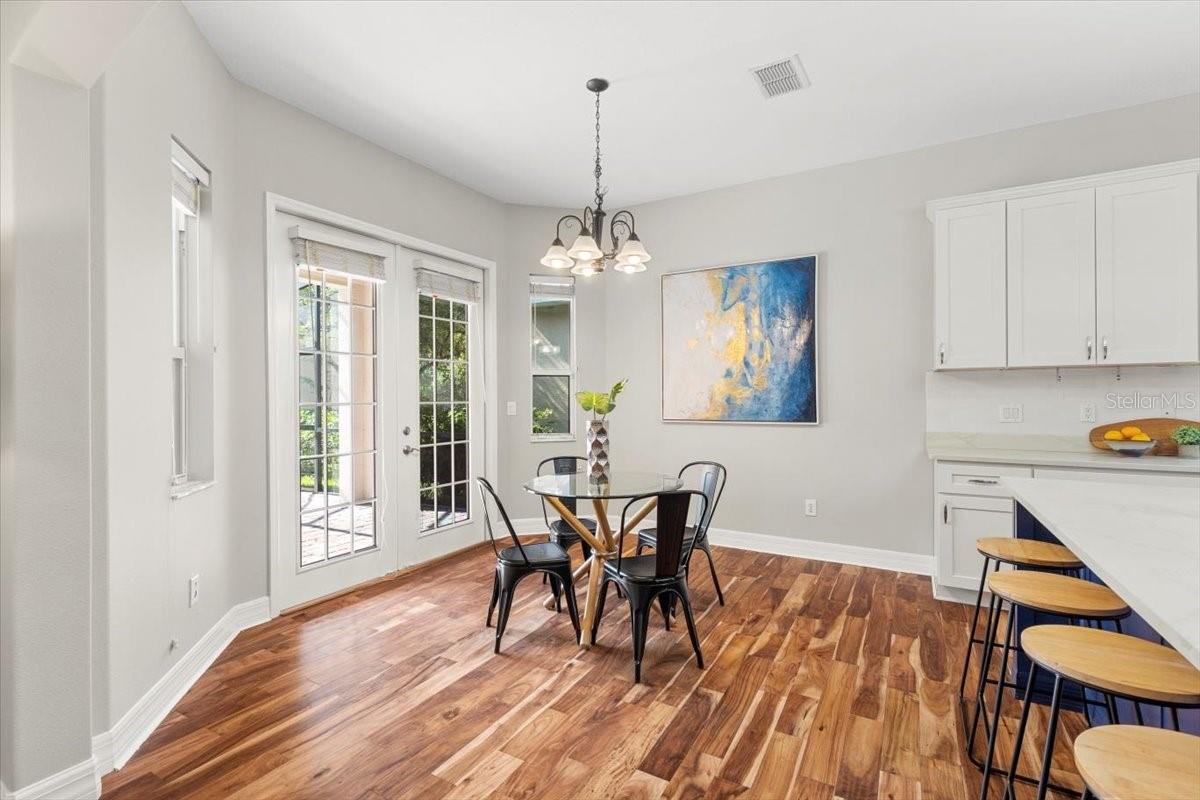 Listing photo id 25 for 20403 Walnut Grove Lane