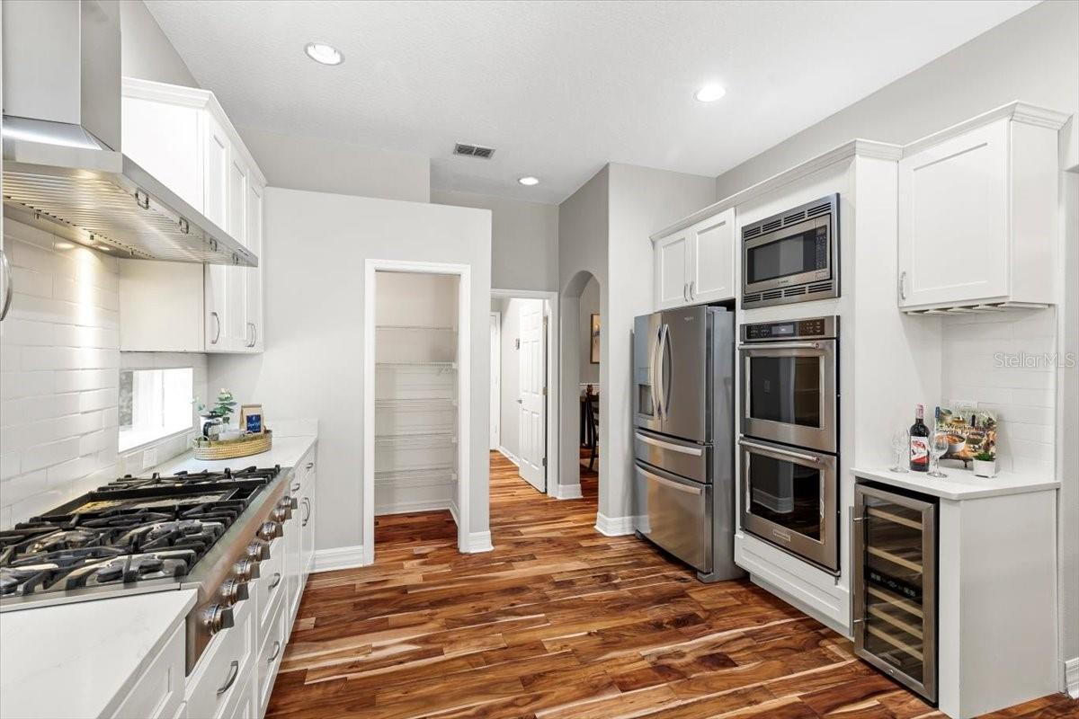 Listing photo id 32 for 20403 Walnut Grove Lane