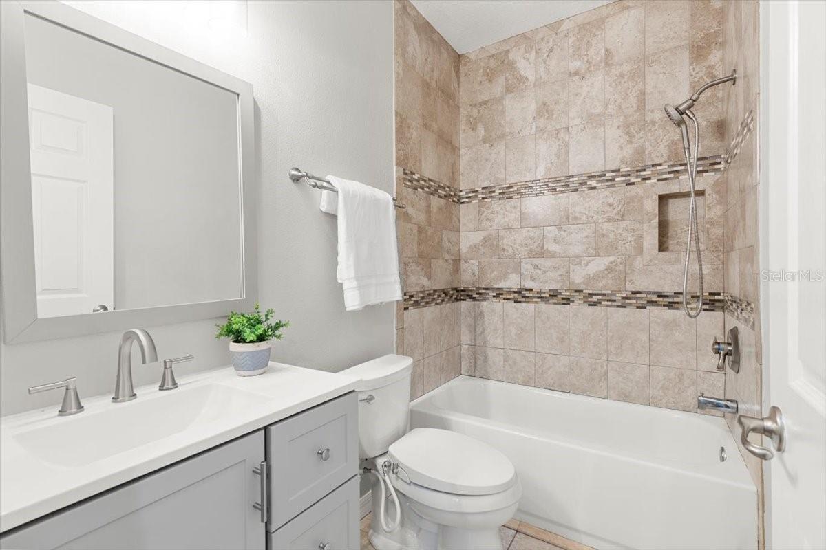 Listing photo id 42 for 20403 Walnut Grove Lane