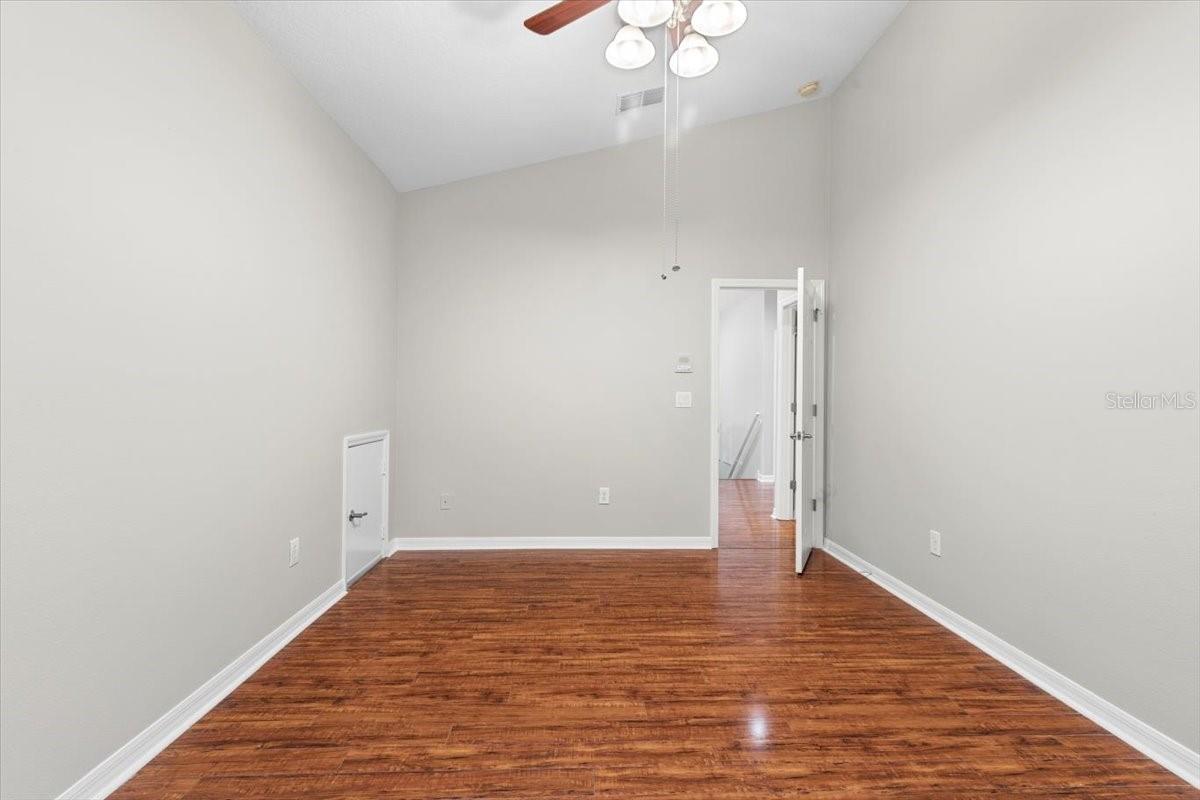 Listing photo id 45 for 20403 Walnut Grove Lane