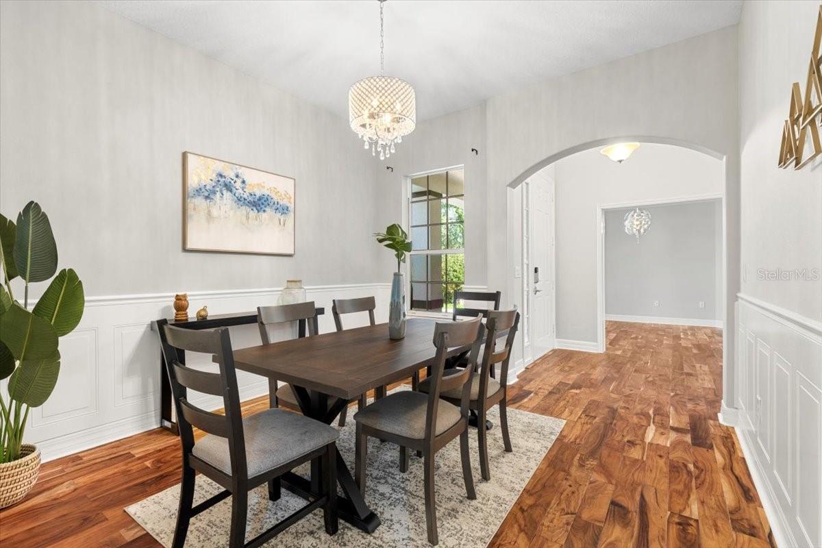 Listing photo id 3 for 20403 Walnut Grove Lane