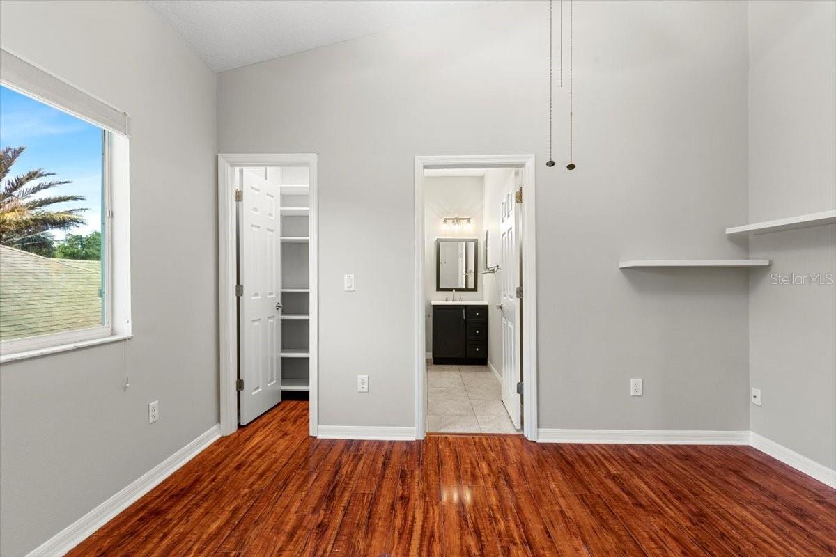 Listing photo id 48 for 20403 Walnut Grove Lane