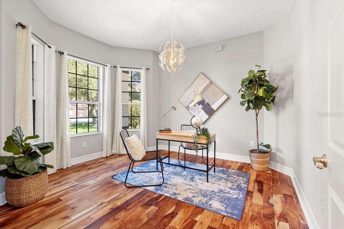 Listing photo id 4 for 20403 Walnut Grove Lane