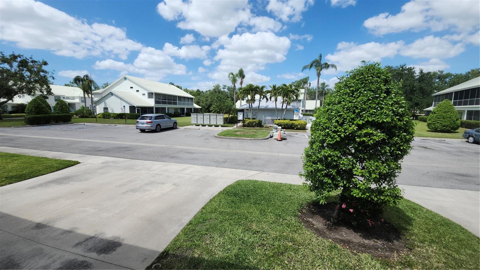 Image 11 of 40 For 6618 Pineview Terrace 6618