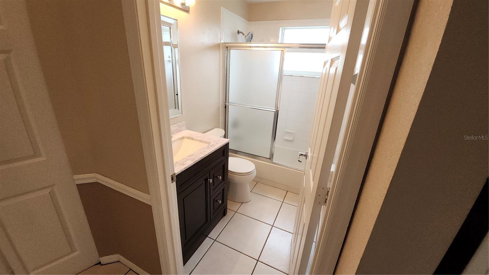 Image 16 of 40 For 6618 Pineview Terrace 6618