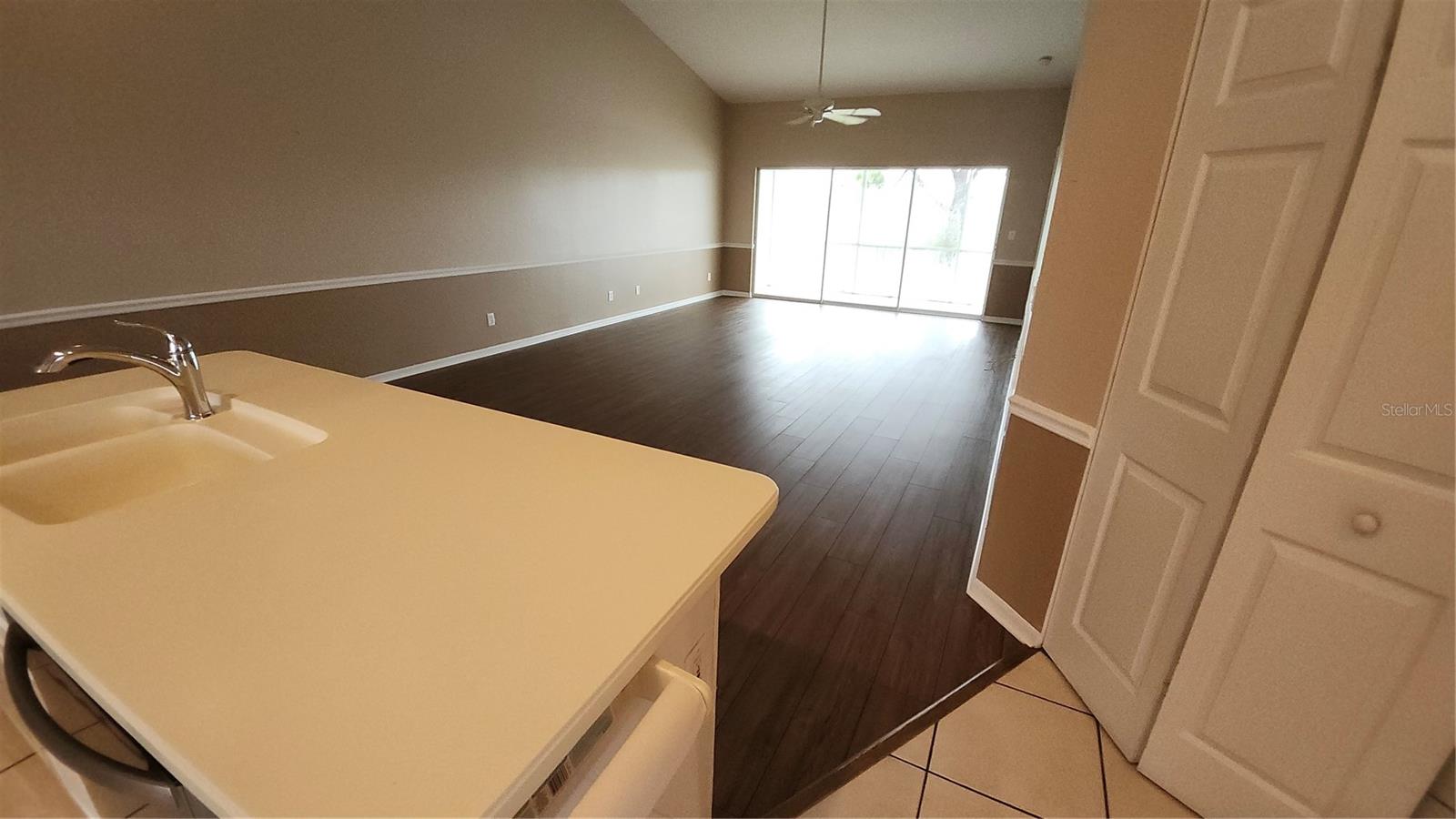 Image 22 of 40 For 6618 Pineview Terrace 6618