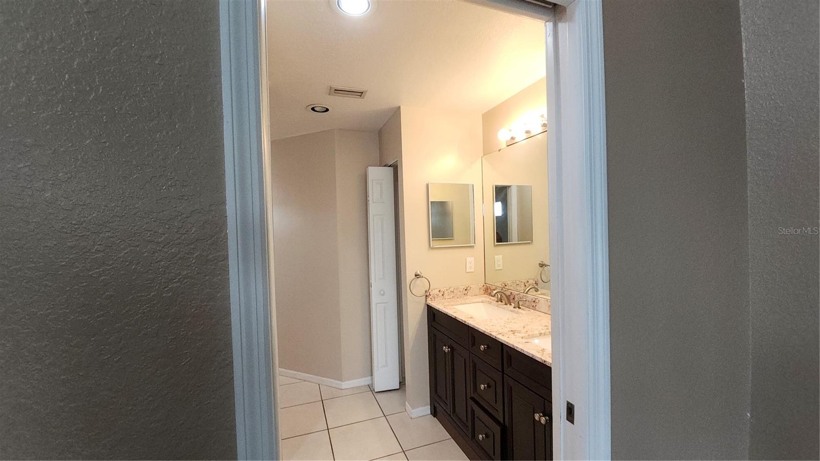 Image 25 of 40 For 6618 Pineview Terrace 6618