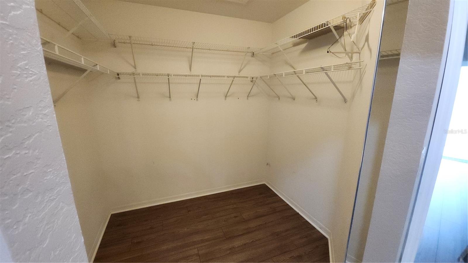 Image 27 of 40 For 6618 Pineview Terrace 6618