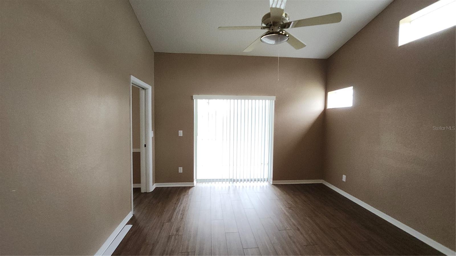Image 28 of 40 For 6618 Pineview Terrace 6618