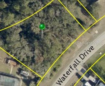 Listing photo id 4 for 2185 Waterfall Drive
