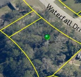 Listing photo id 5 for 2185 Waterfall Drive