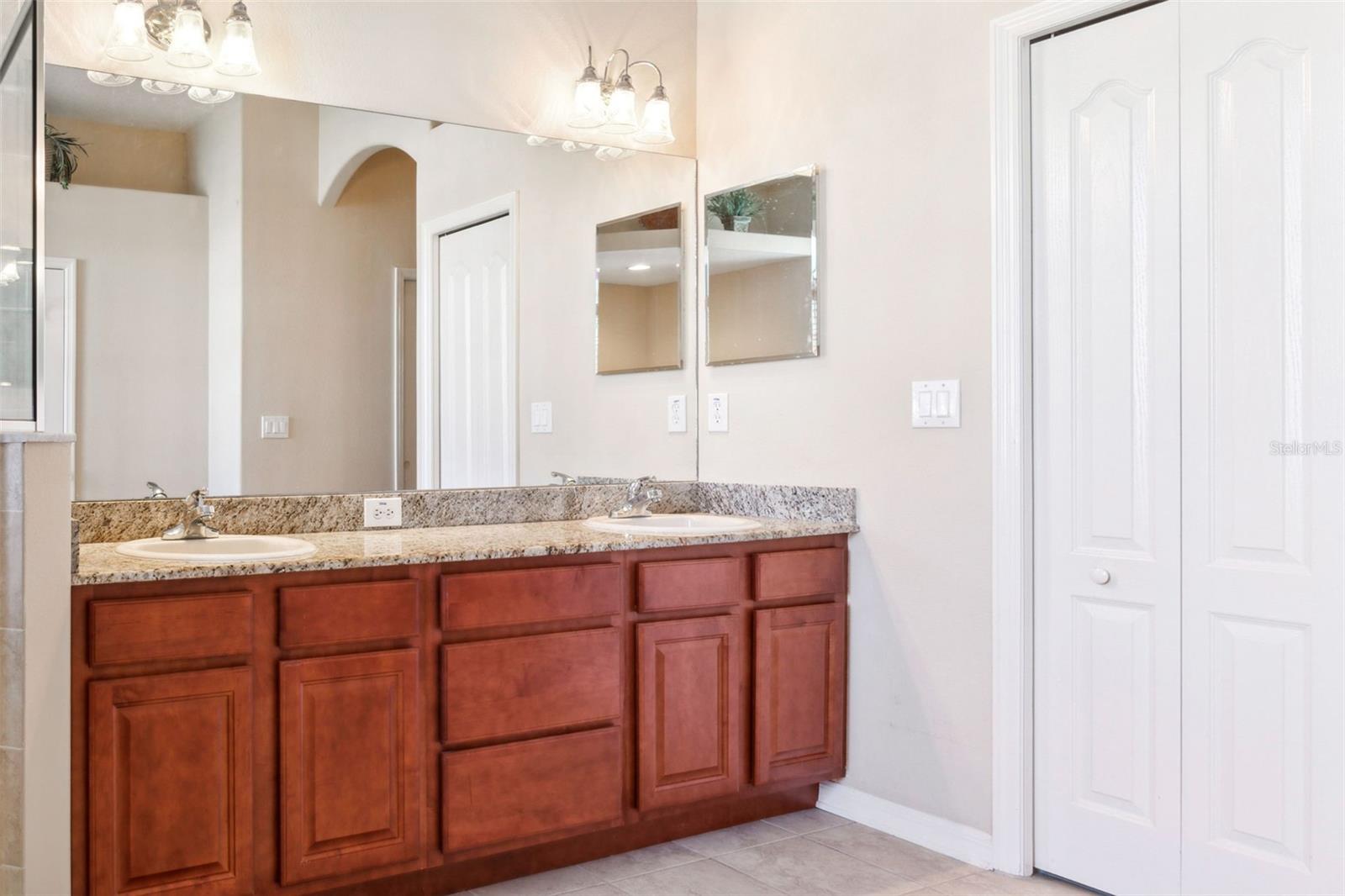 Image 42 of 54 For 1430 Beaconsfield Drive