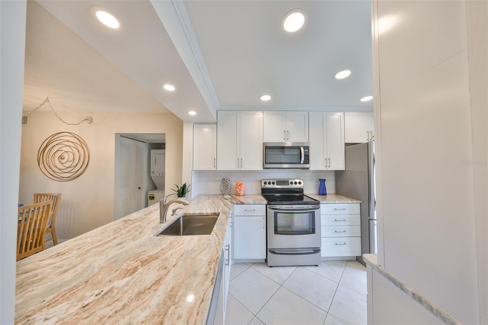 Image 5 of 35 For 6269 Palma Del Mar Boulevard S 206