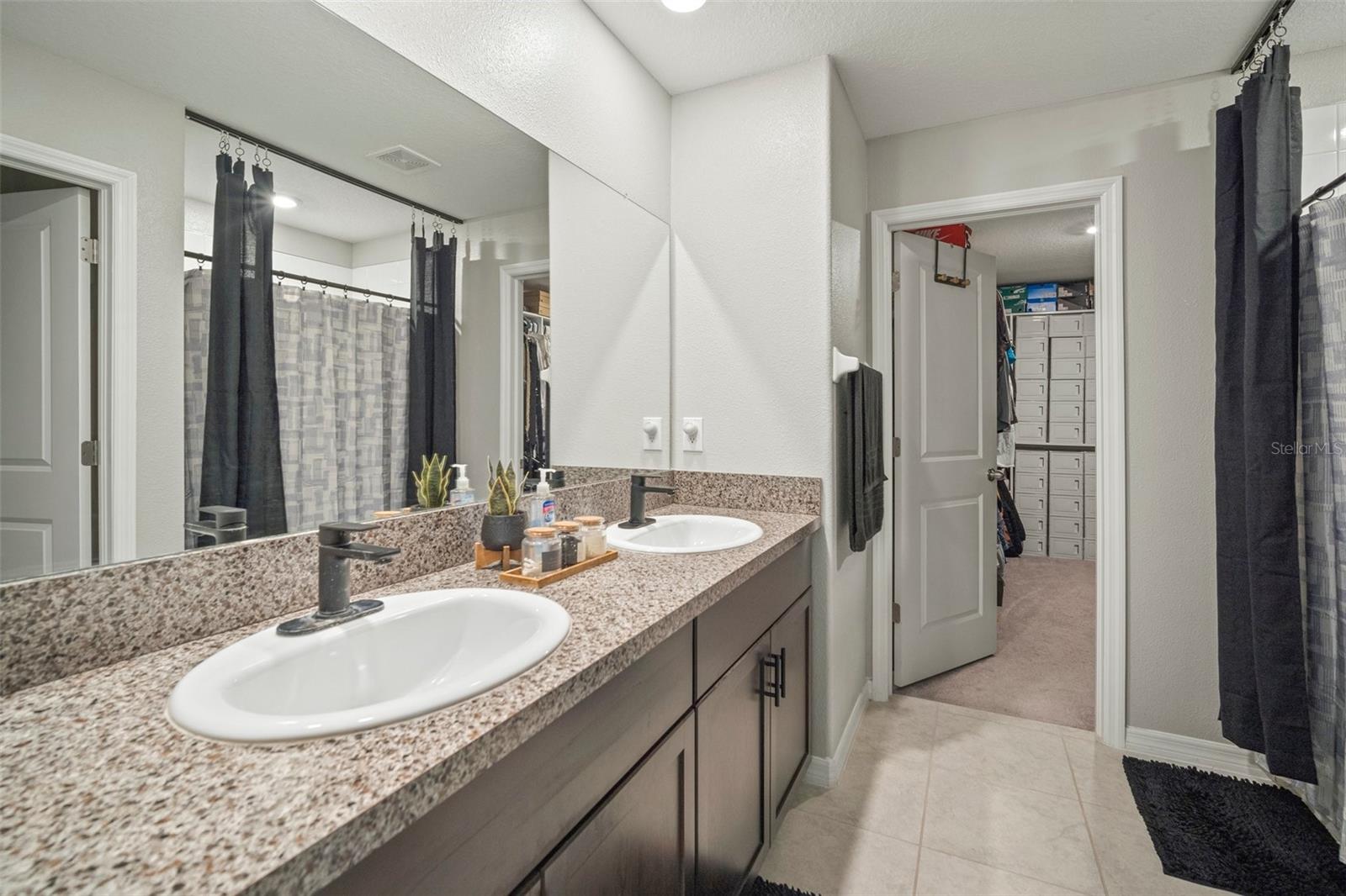 Image 15 of 28 For 1547 Golden Glow Drive