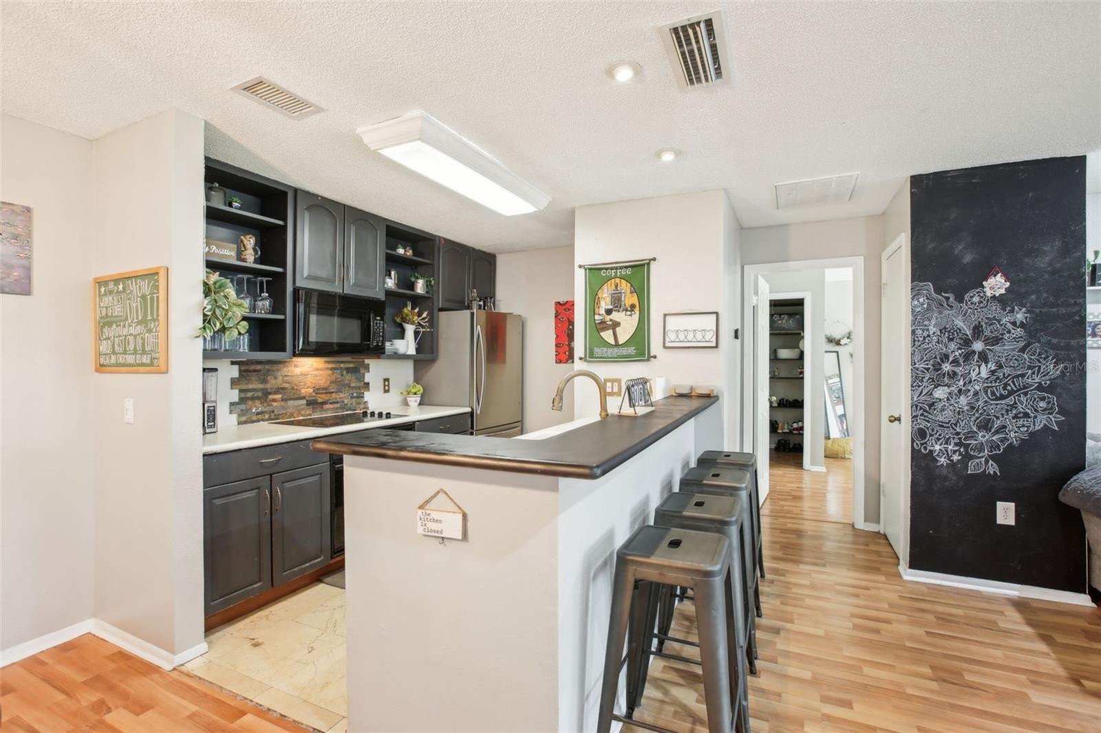 Image 15 of 68 For 9481 Highland Oak Drive 1616