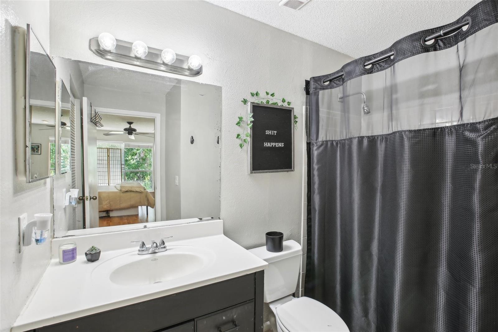 Image 28 of 68 For 9481 Highland Oak Drive 1616