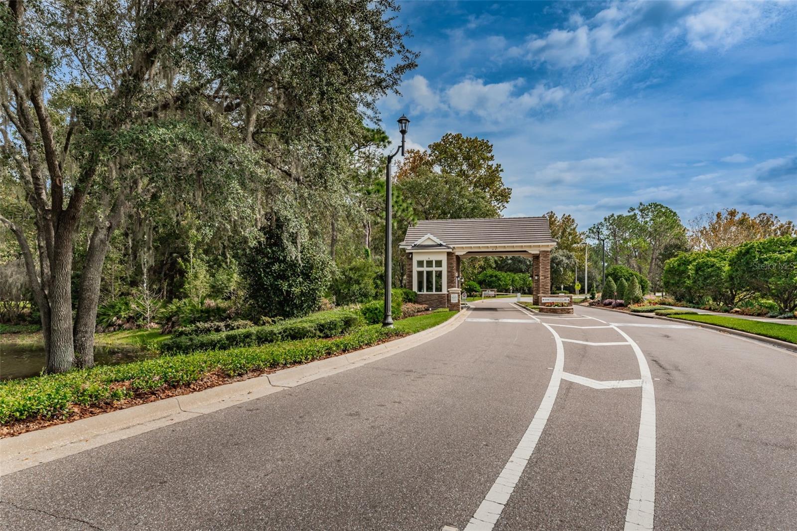 Image 45 of 68 For 9481 Highland Oak Drive 1616
