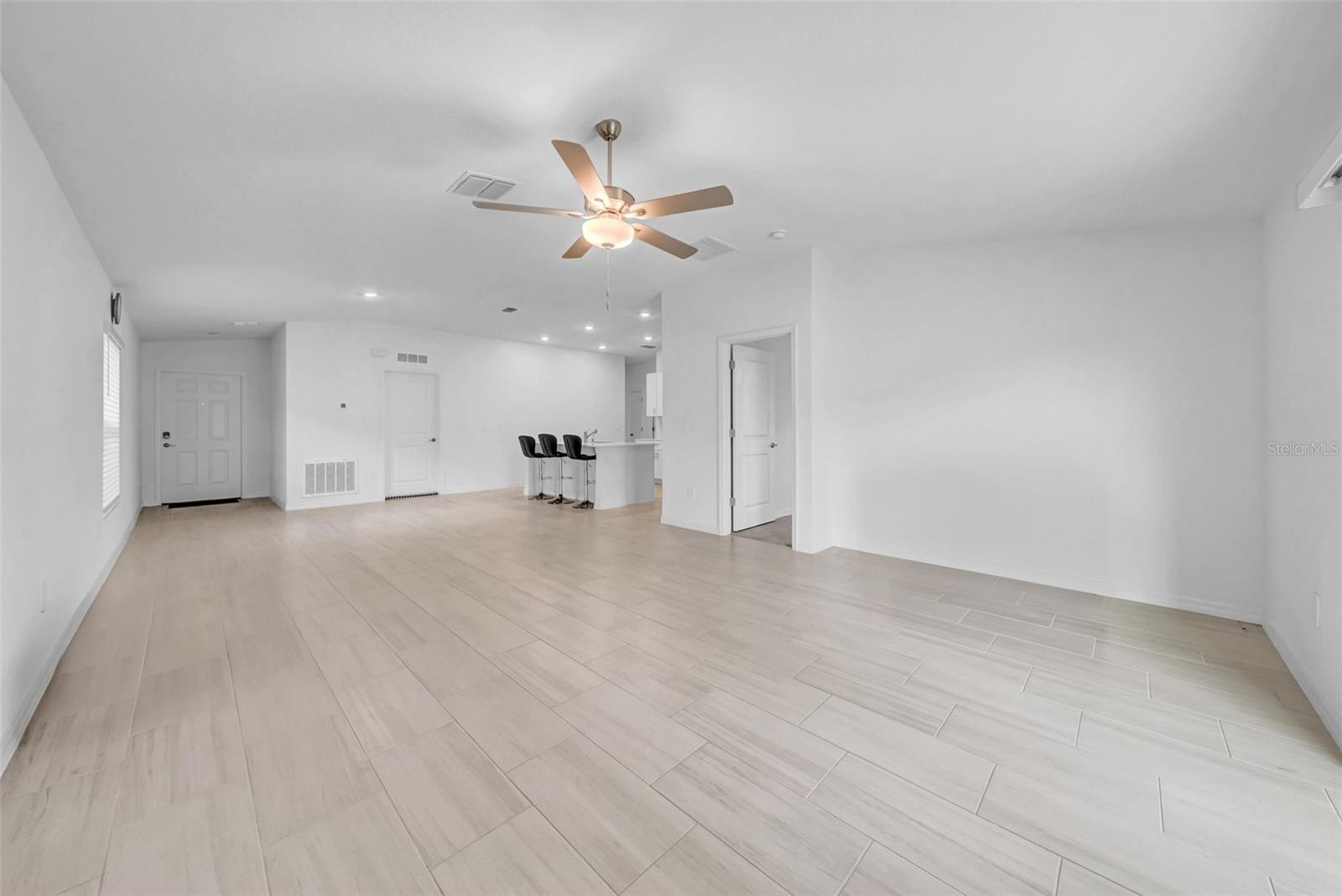 Image 15 of 43 For 22196 Calisto Way