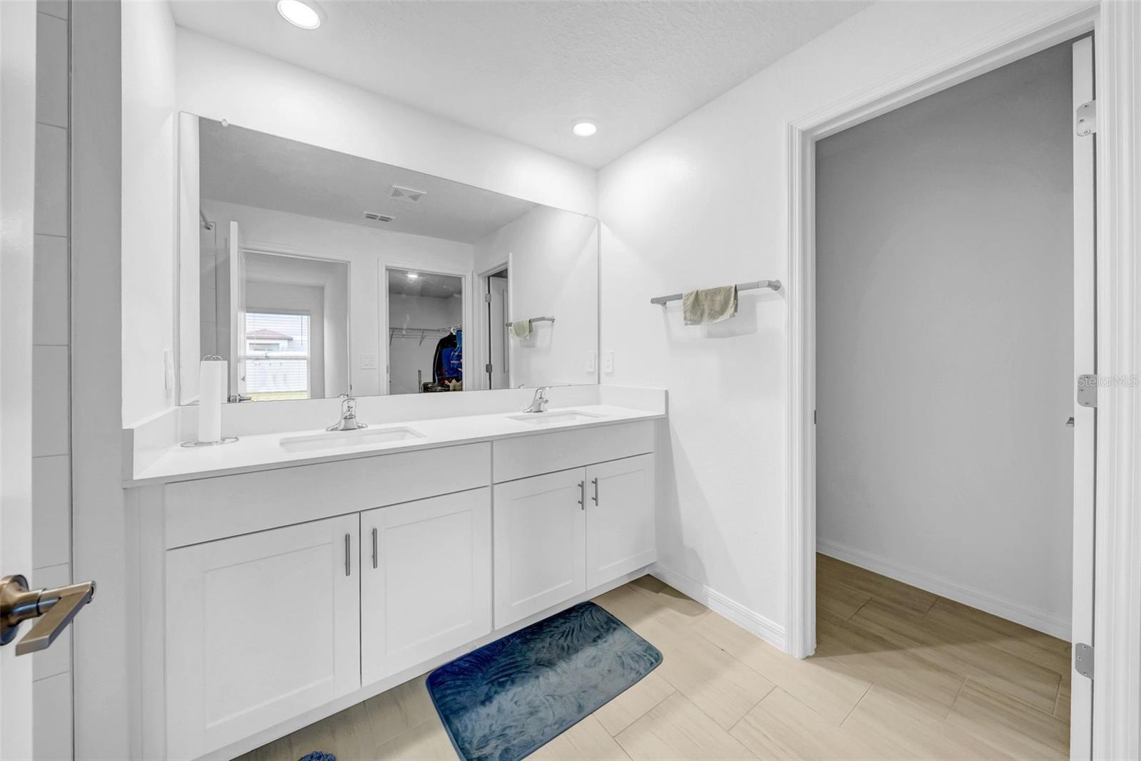 Image 24 of 43 For 22196 Calisto Way