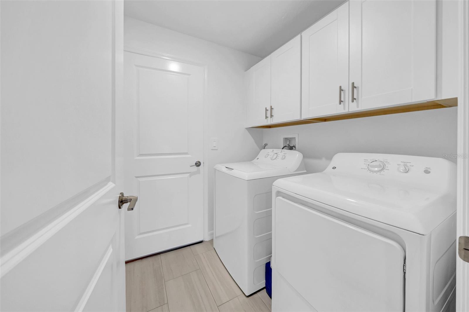 Image 27 of 43 For 22196 Calisto Way