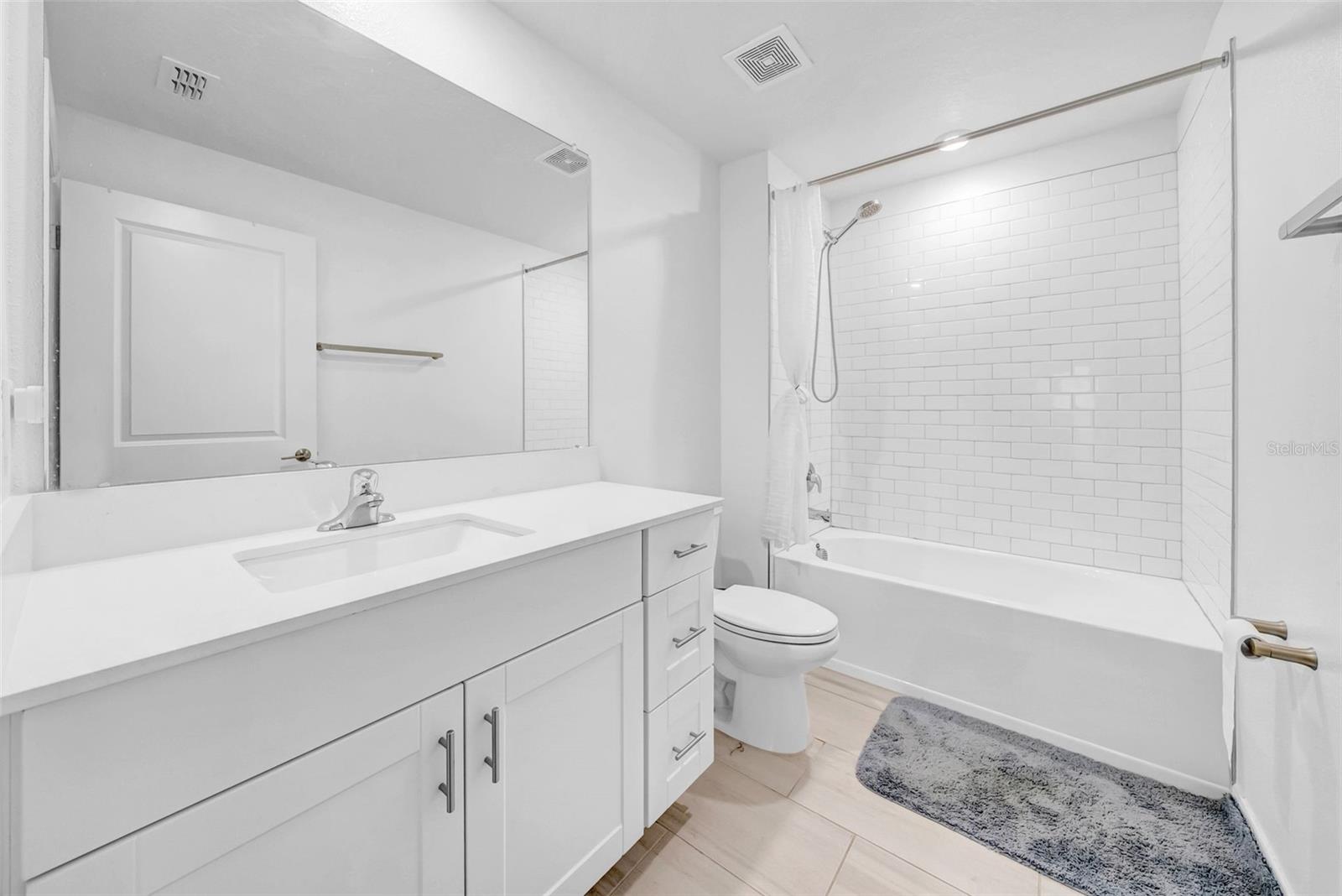 Image 34 of 43 For 22196 Calisto Way