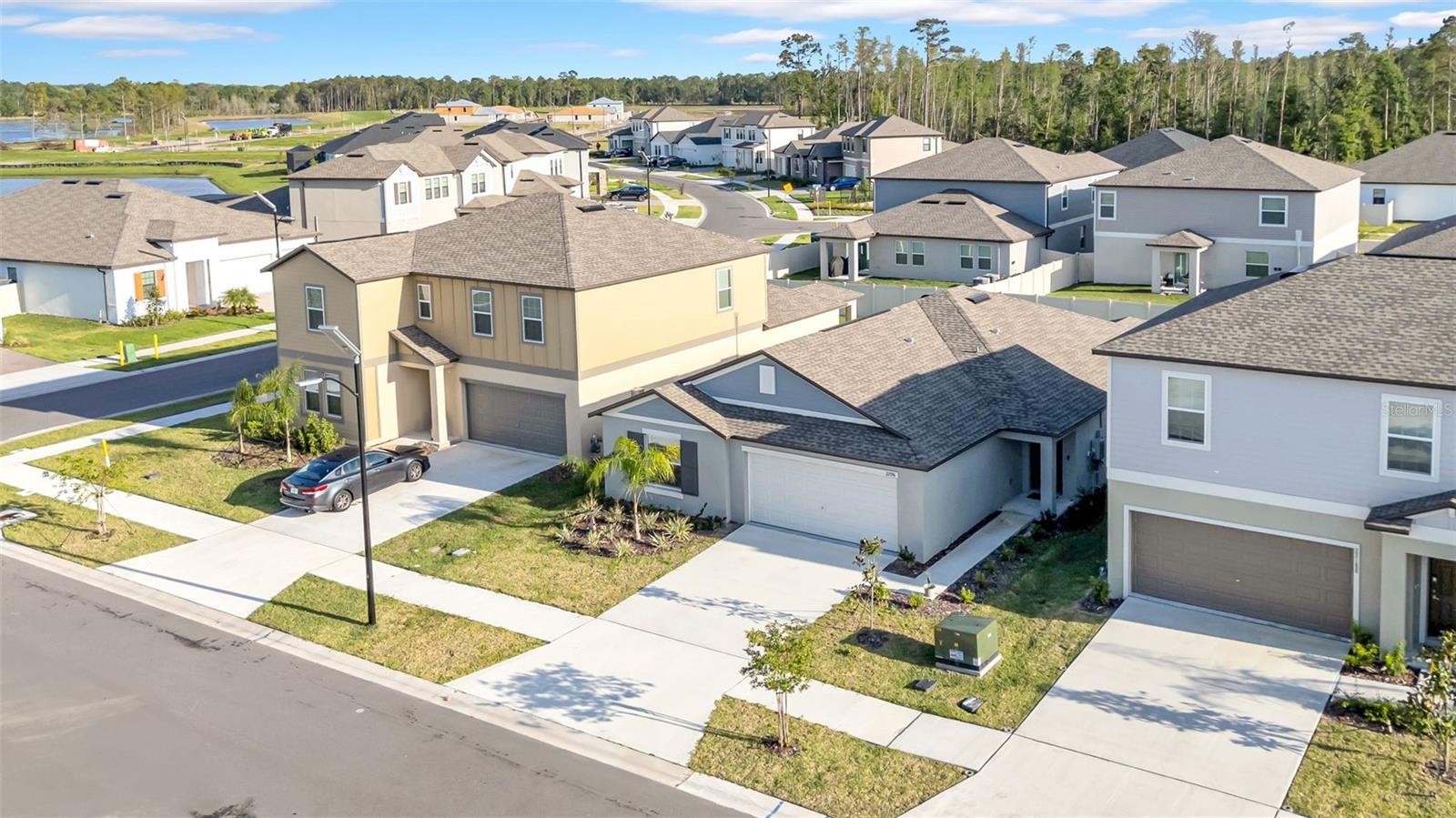 Image 4 of 43 For 22196 Calisto Way