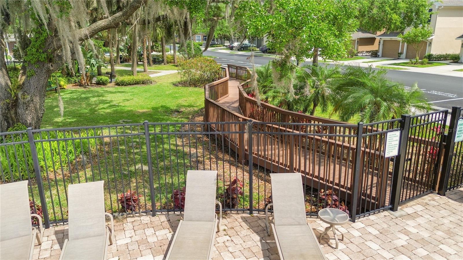 Image 43 of 51 For 2009 River Turia Circle