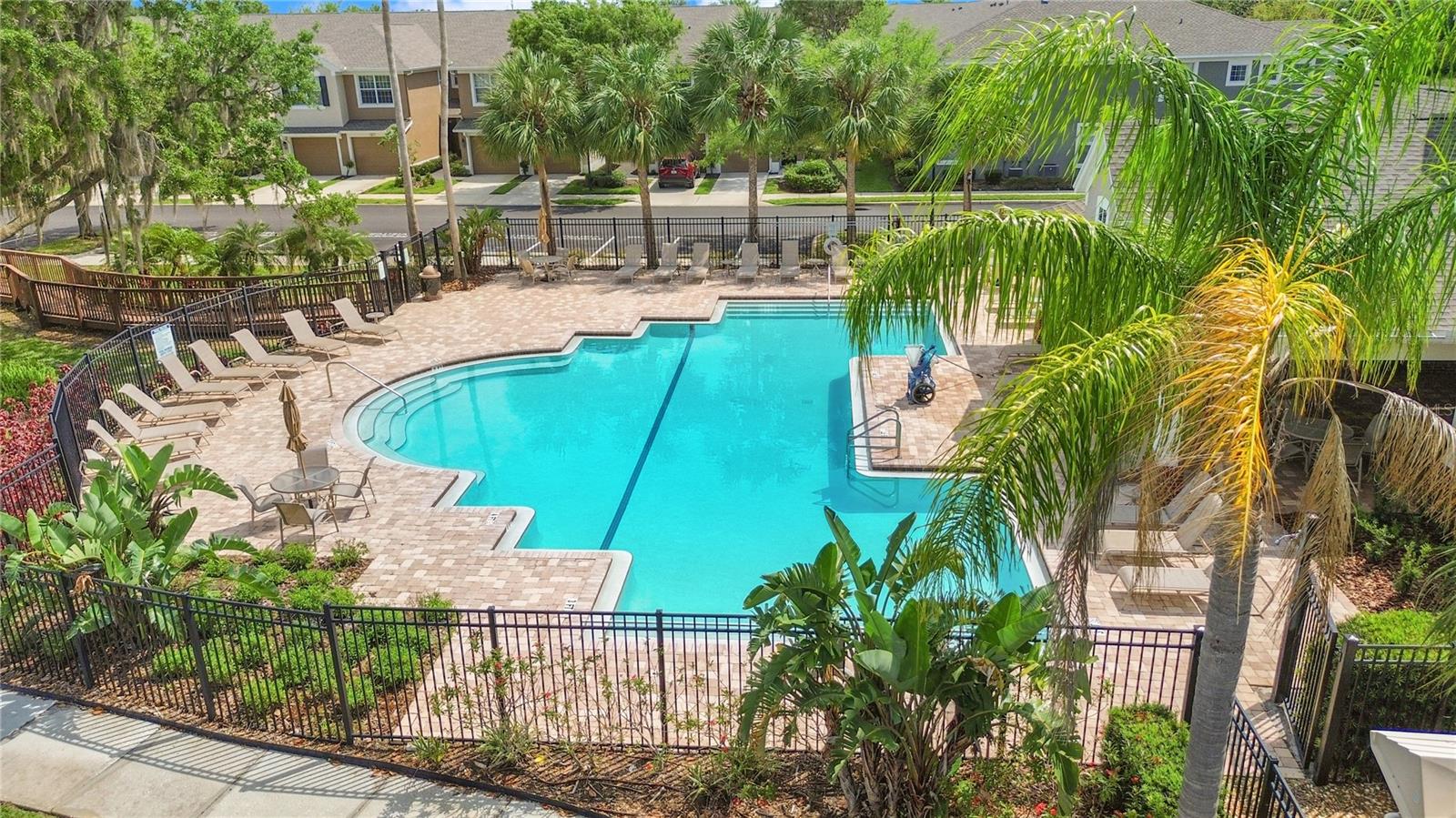 Image 45 of 51 For 2009 River Turia Circle