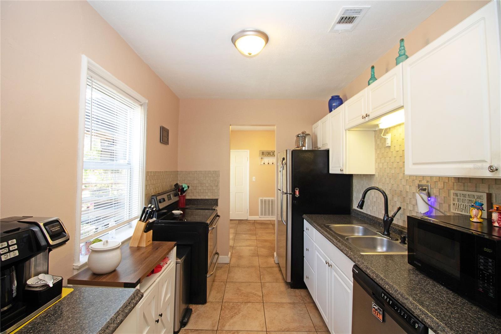 Image 11 of 41 For 2132 40th Avenue N