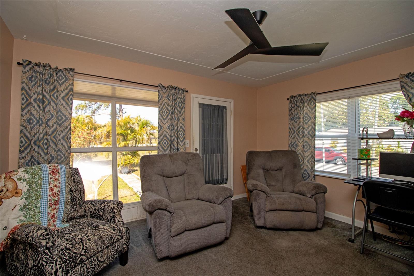 Image 13 of 41 For 2132 40th Avenue N