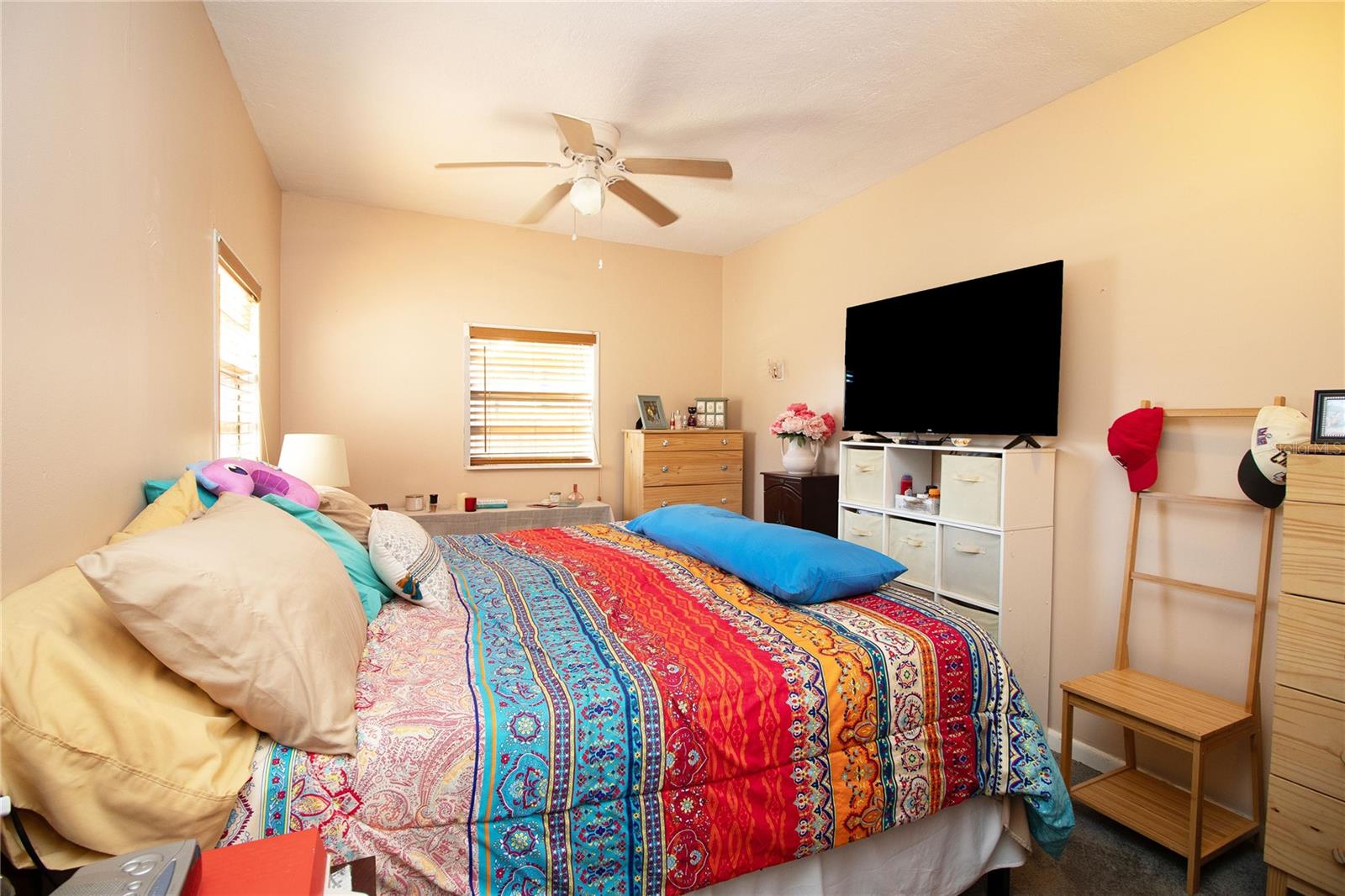 Image 16 of 41 For 2132 40th Avenue N