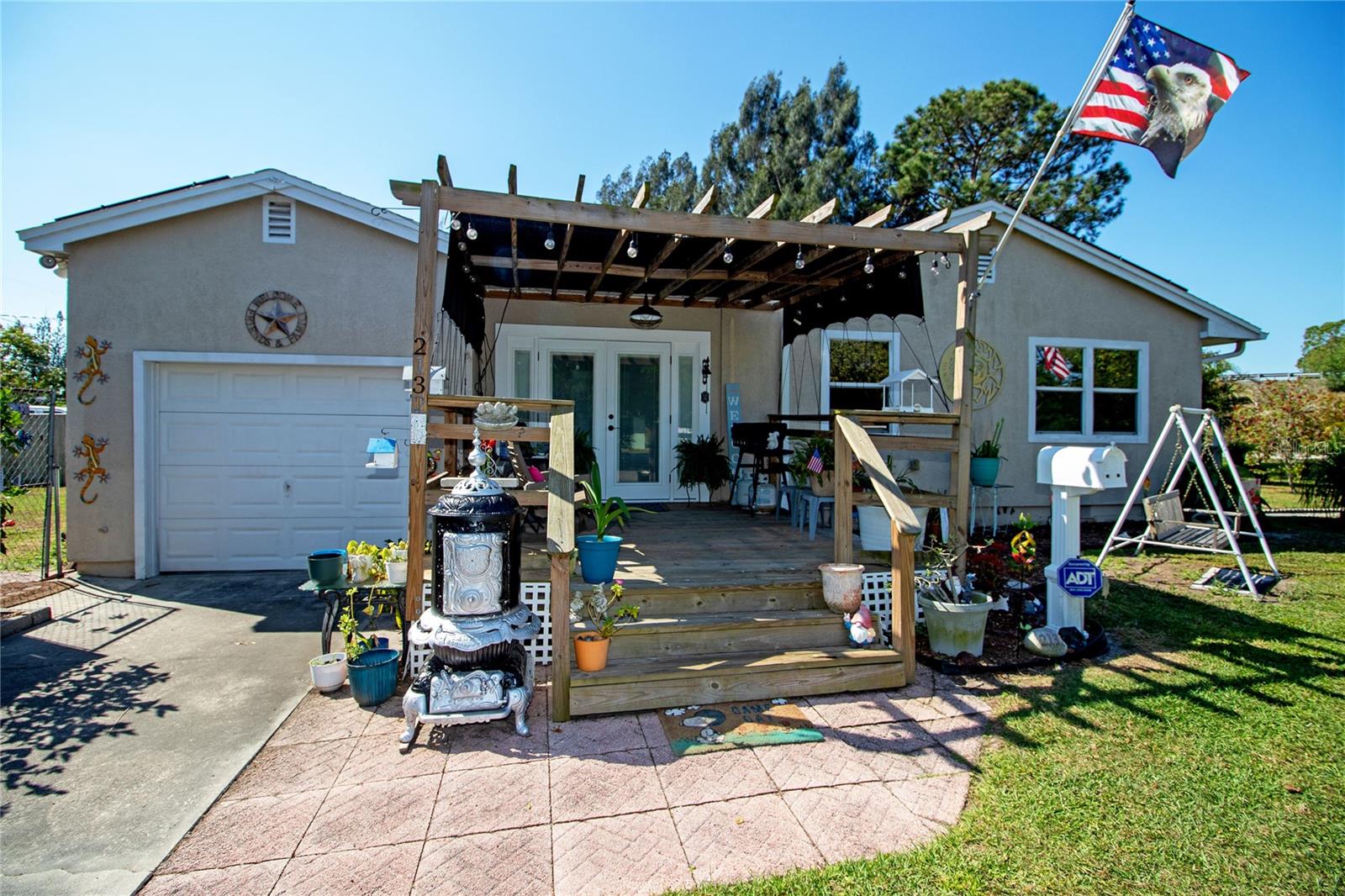 Image 2 of 41 For 2132 40th Avenue N
