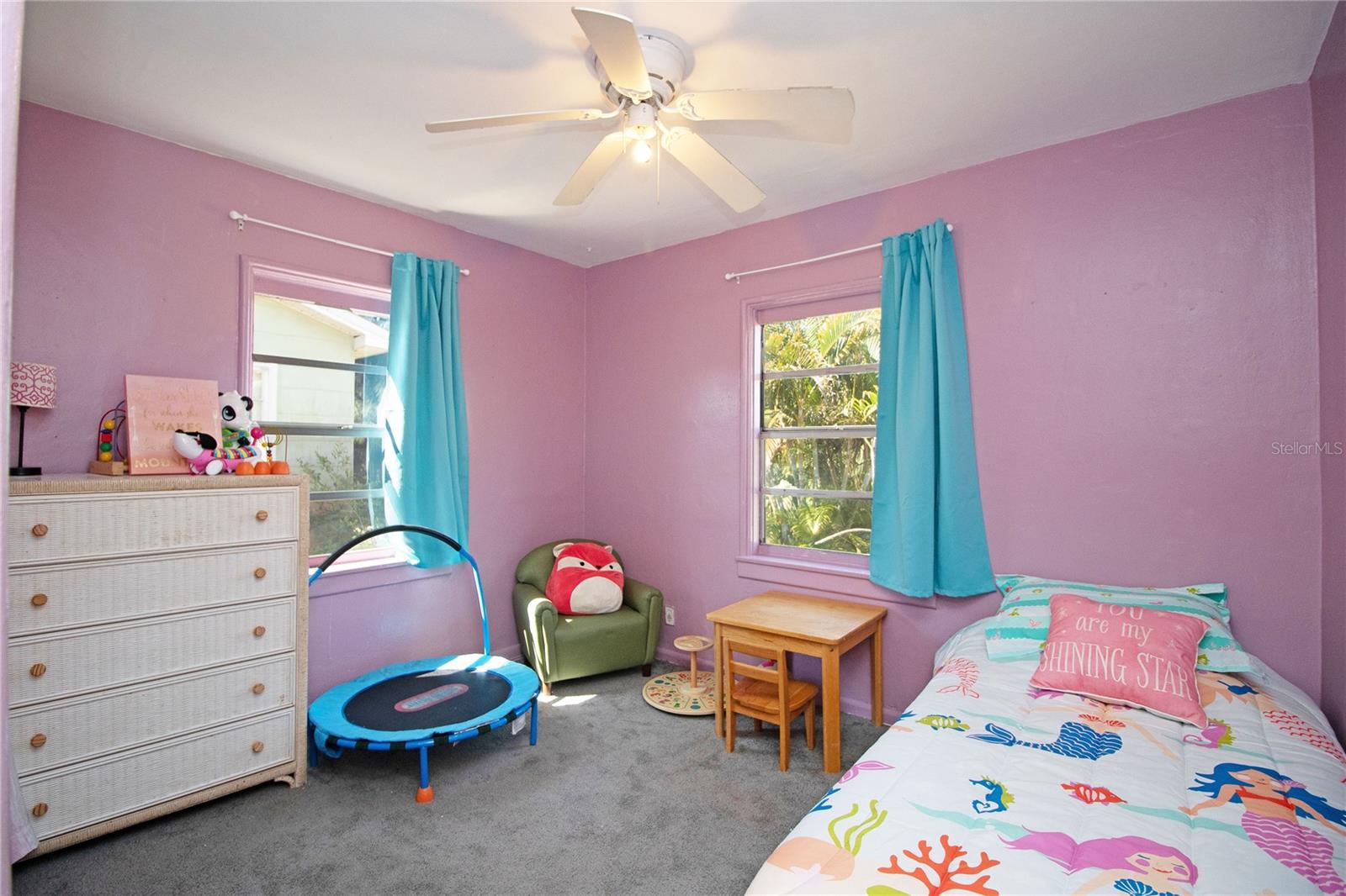 Image 22 of 41 For 2132 40th Avenue N