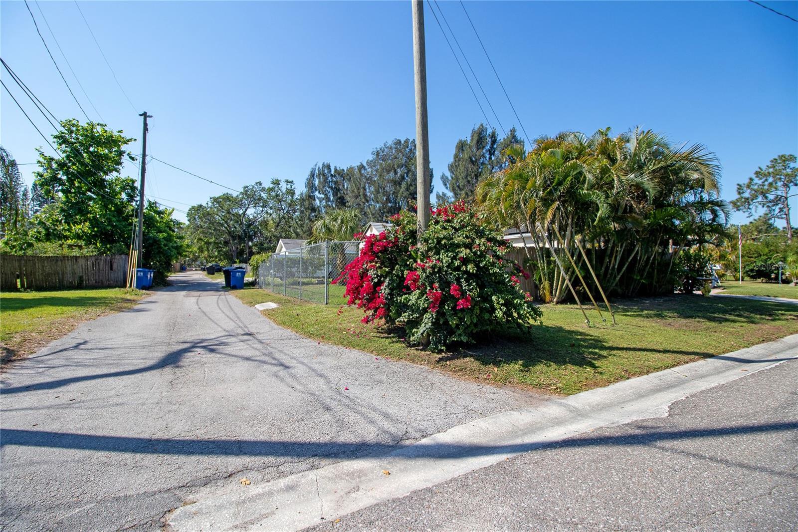 Image 29 of 41 For 2132 40th Avenue N