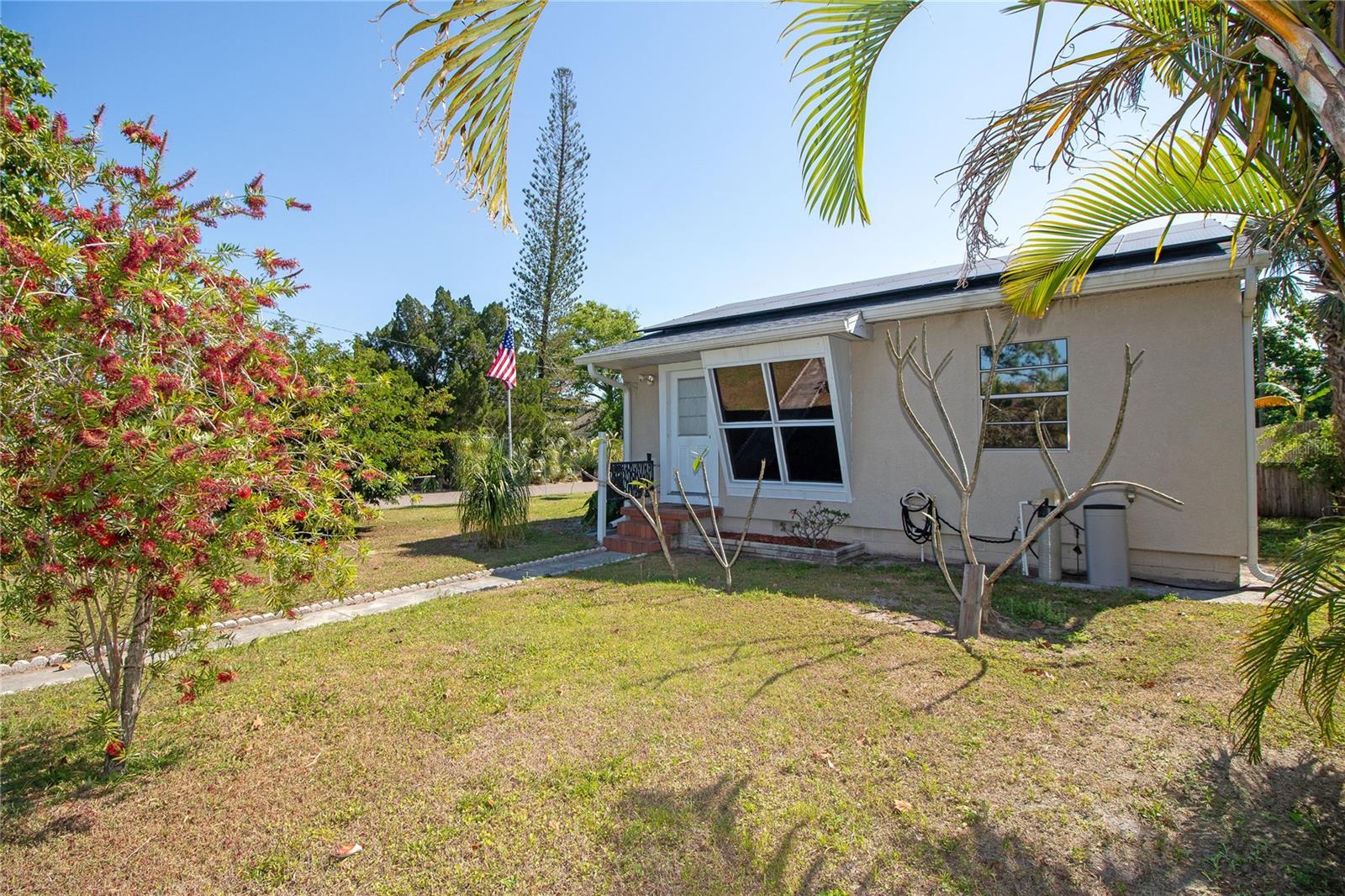 Image 33 of 41 For 2132 40th Avenue N