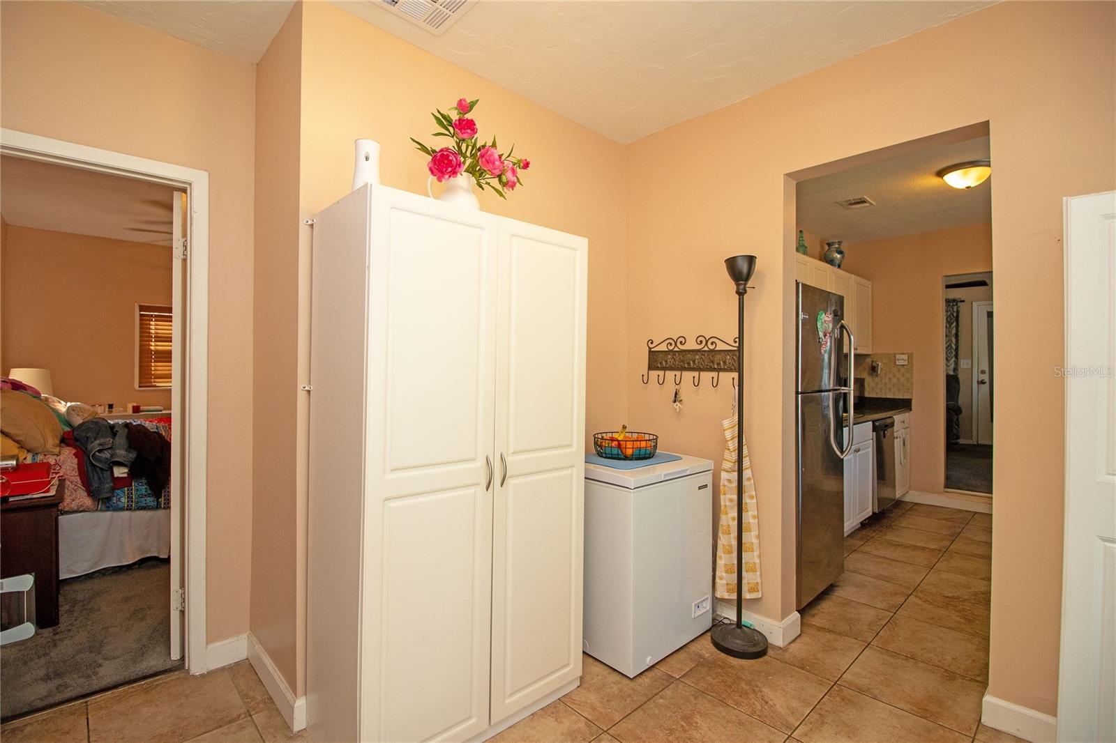 Image 5 of 41 For 2132 40th Avenue N
