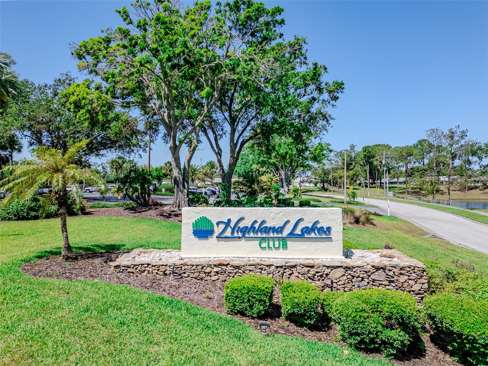 Listing photo id 23 for 2241 Shelly Drive D