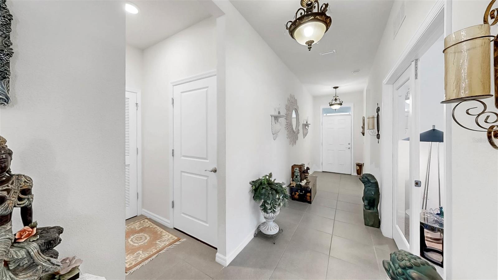 Listing photo id 13 for 13749 Hunting Creek Place