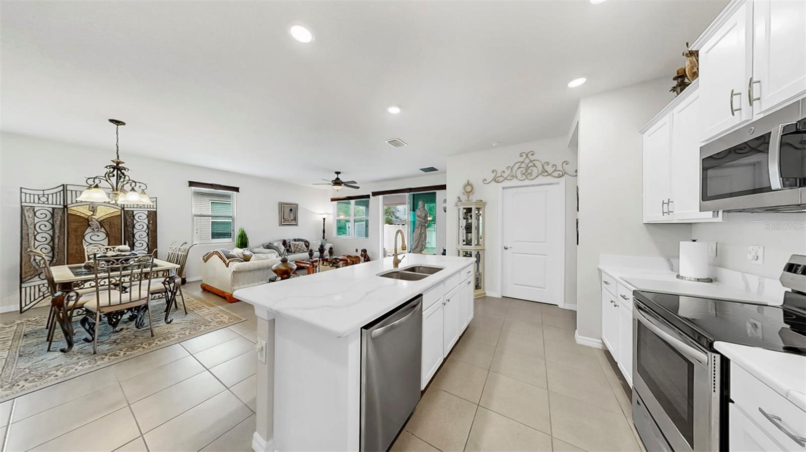 Listing photo id 22 for 13749 Hunting Creek Place