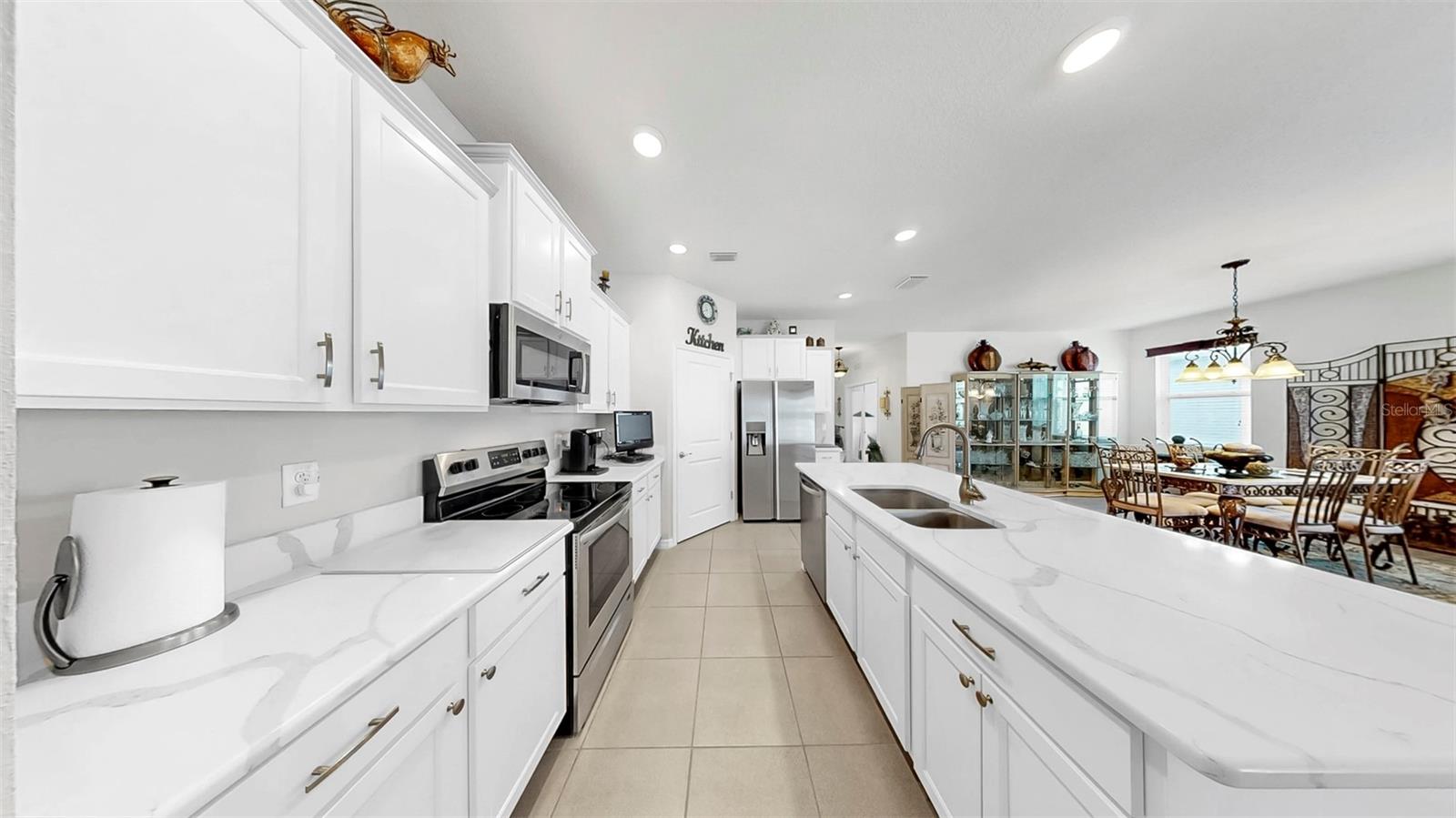 Listing photo id 25 for 13749 Hunting Creek Place